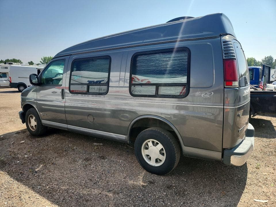 1999 CHEVROLET EXPRESS G1500 LT