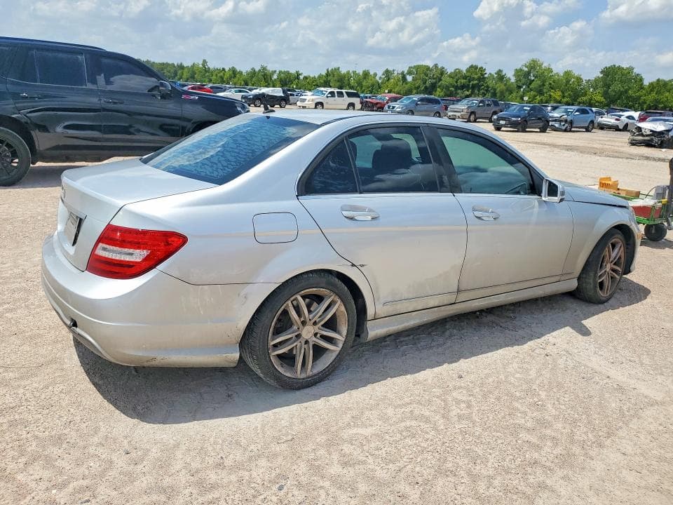 2014 MERCEDES-BENZ C 250