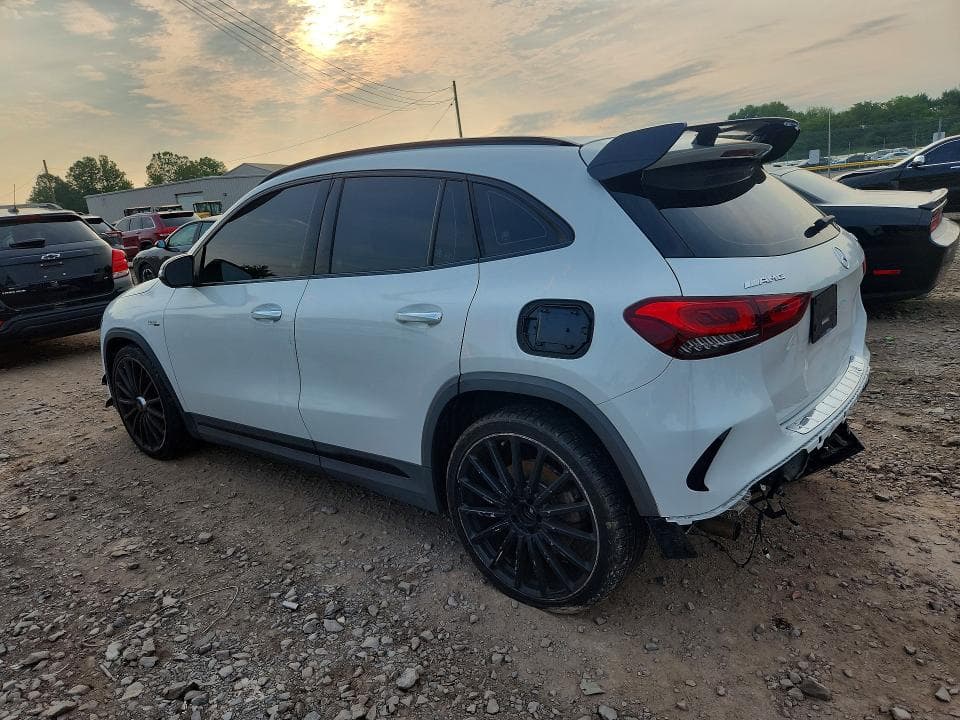 2021 MERCEDES-BENZ GLA 35 AMG
