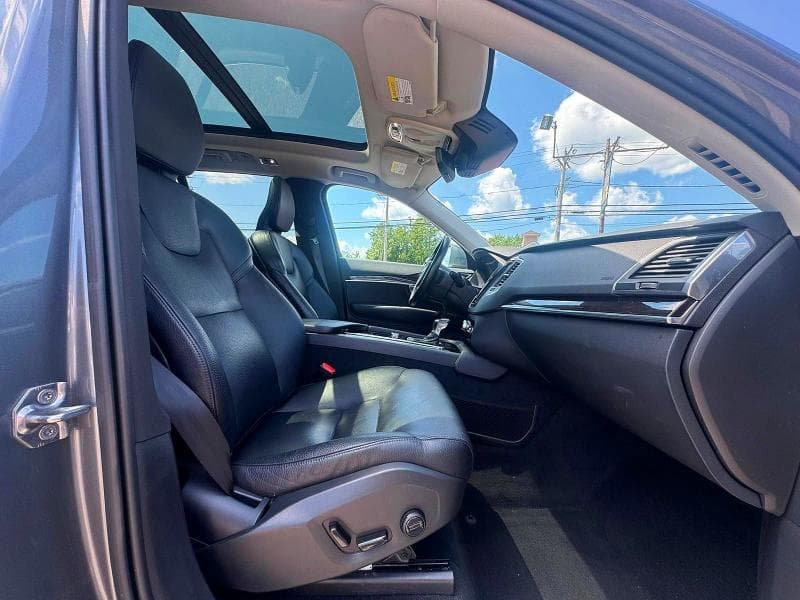 2019 VOLVO XC90 T6 MOMENTUM