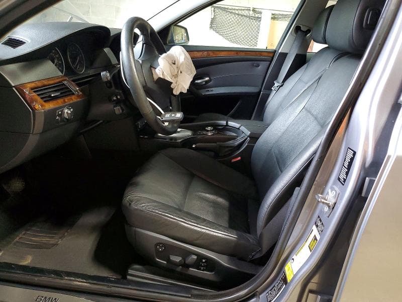 2010 BMW 528 XI