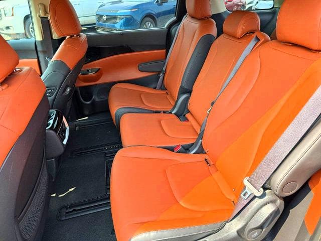 2024 KIA CARNIVAL SX