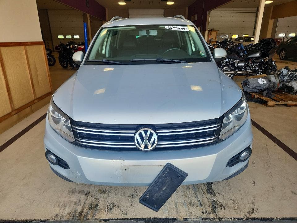 2014 VOLKSWAGEN TIGUAN S
