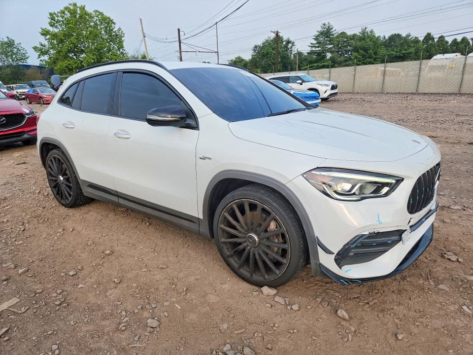 2021 MERCEDES-BENZ GLA 35 AMG