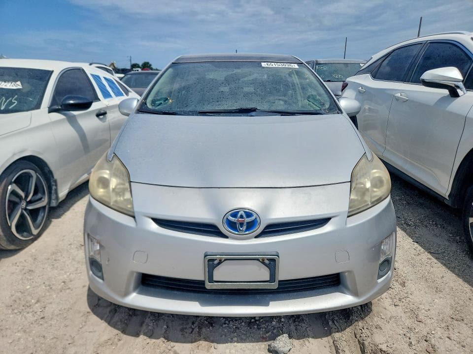2010 TOYOTA PRIUS III