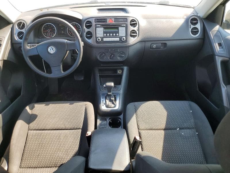 2010 VOLKSWAGEN TIGUAN S