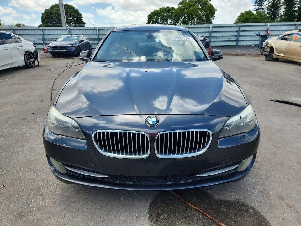 2011 BMW 528 I