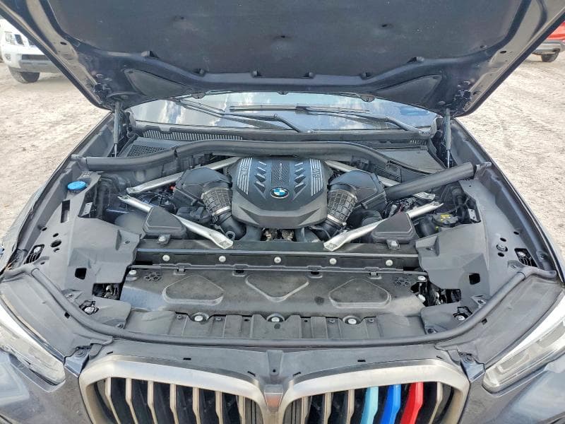 2022 BMW X5 M50I