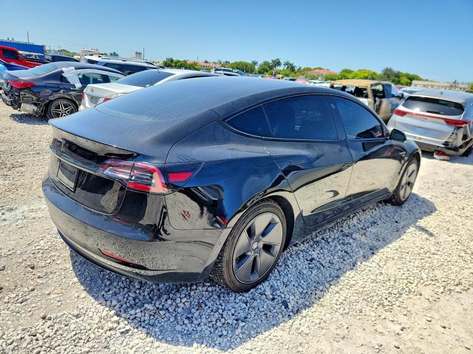 2021 TESLA MODEL 3