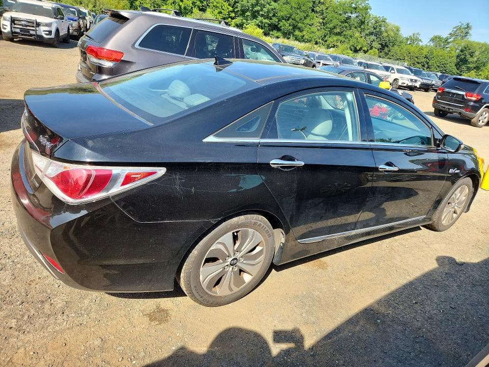 2015 HYUNDAI SONATA HYBRID LIMITED