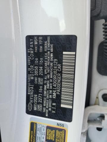 2024 HYUNDAI ELANTRA SE