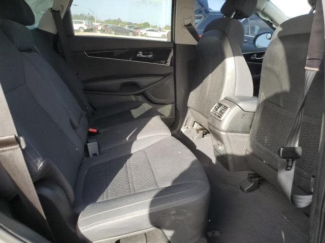 2018 KIA SORENTO LX