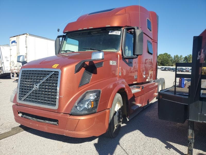 2018 VOLVO VNL SEMI TRUCK