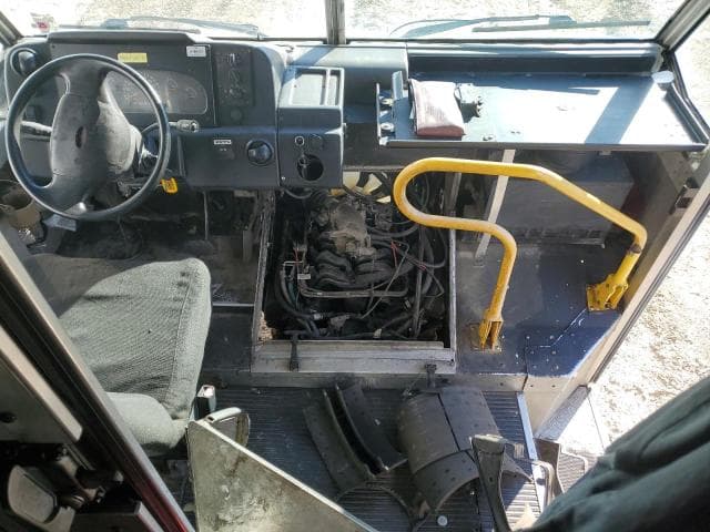 2000 FORD E350 DELIVERY TRUCK