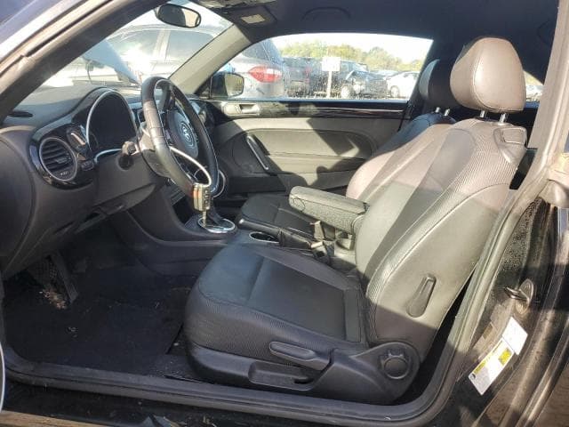 2013 VOLKSWAGEN BEETLE