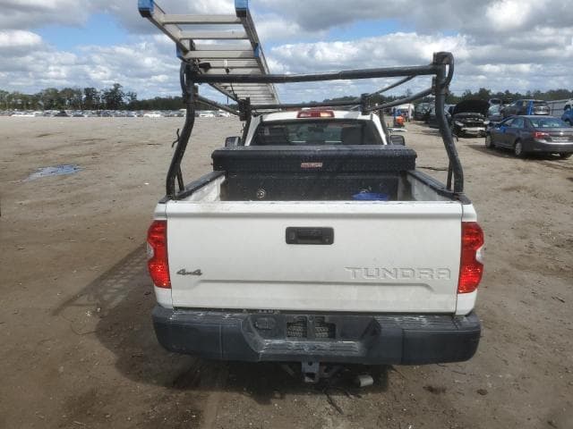 2018 TOYOTA TUNDRA SR
