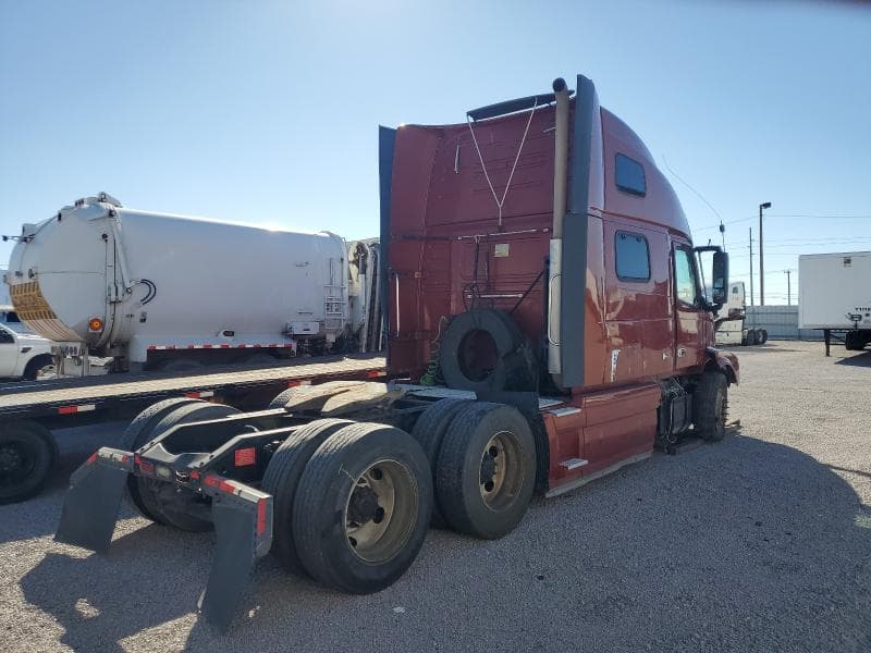 2018 VOLVO VNL SEMI TRUCK