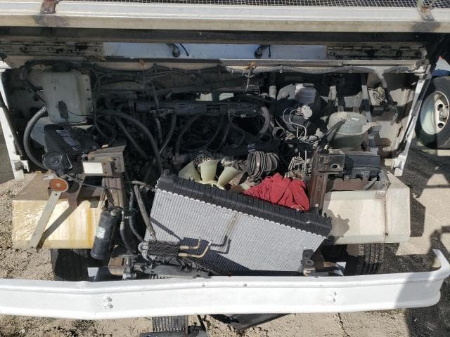 2000 FORD E350 DELIVERY TRUCK