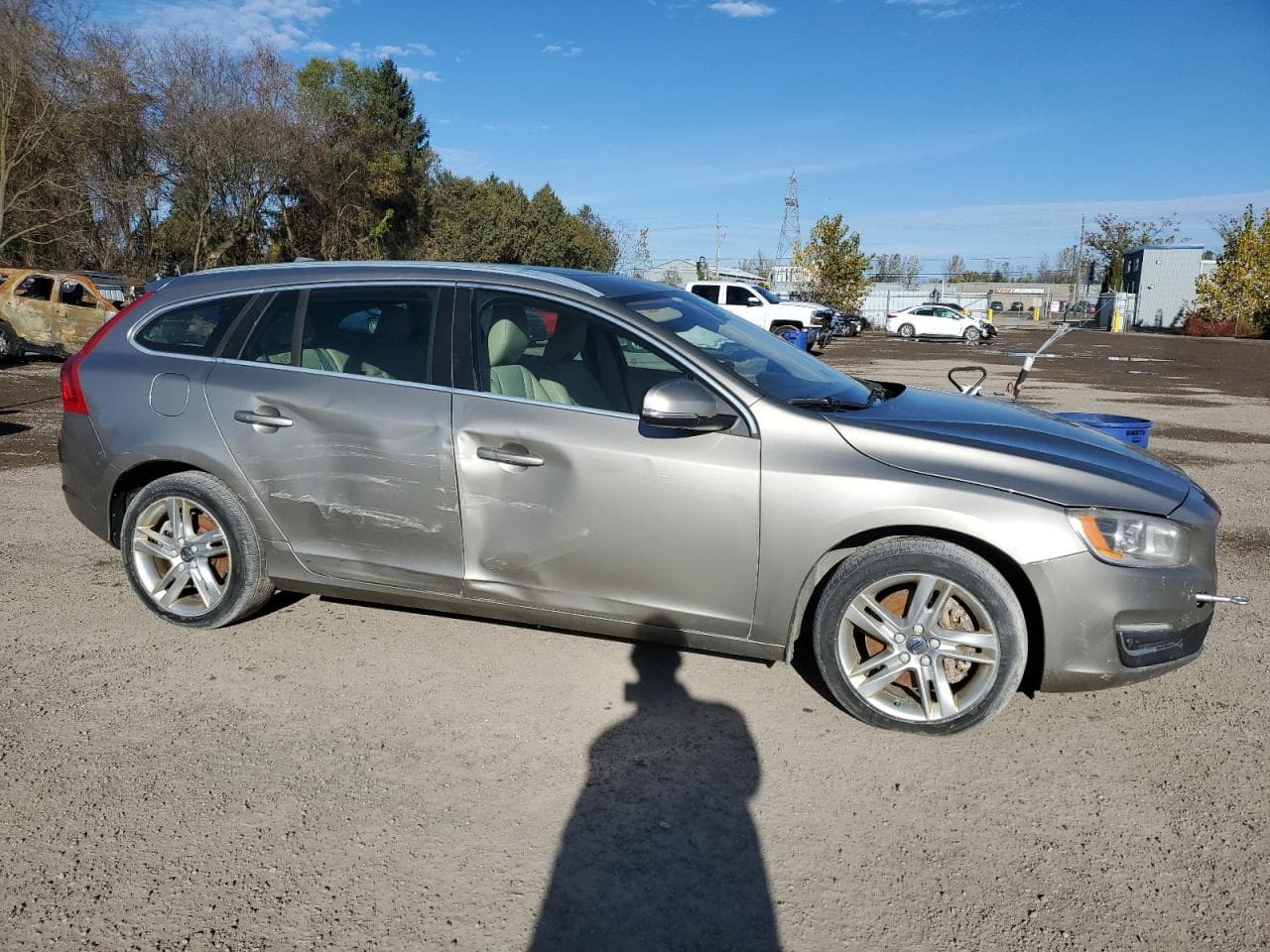 2016 Volvo V60 Premier