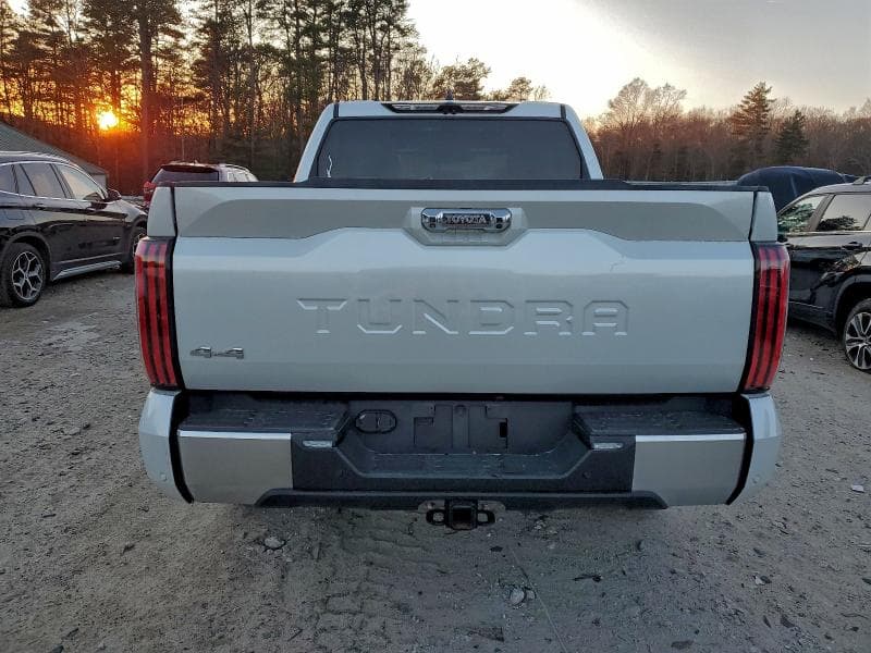 2024 TOYOTA TUNDRA LIMITED HV
