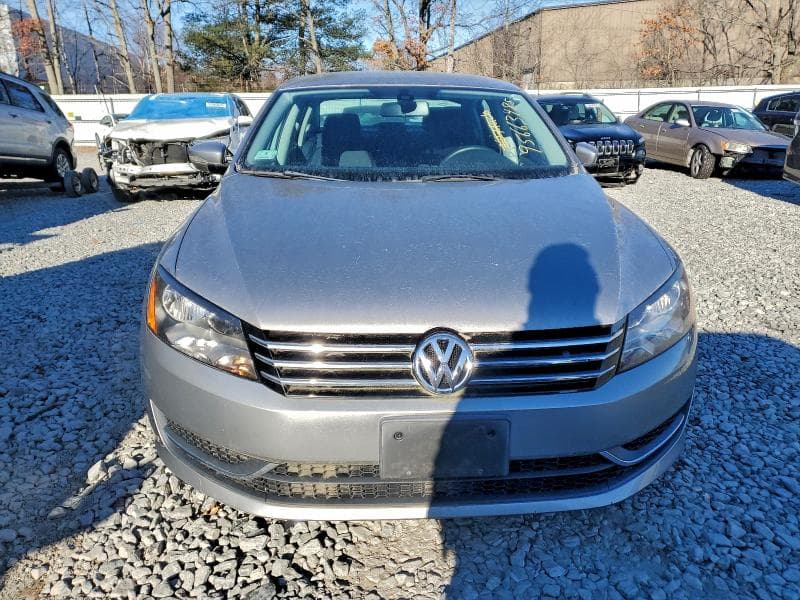 2014 VOLKSWAGEN PASSAT S