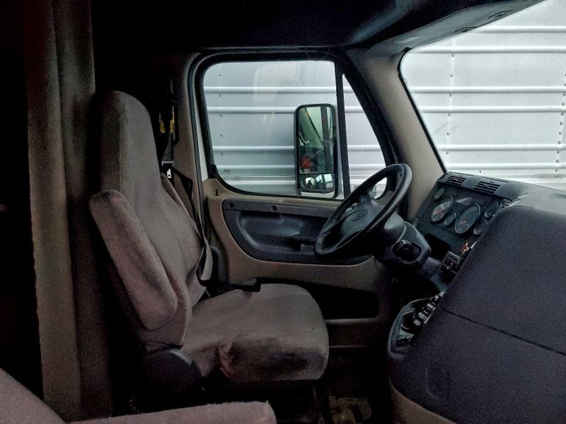 2018 FREIGHTLINER CASCADIA 125 SEMI TRUCK
