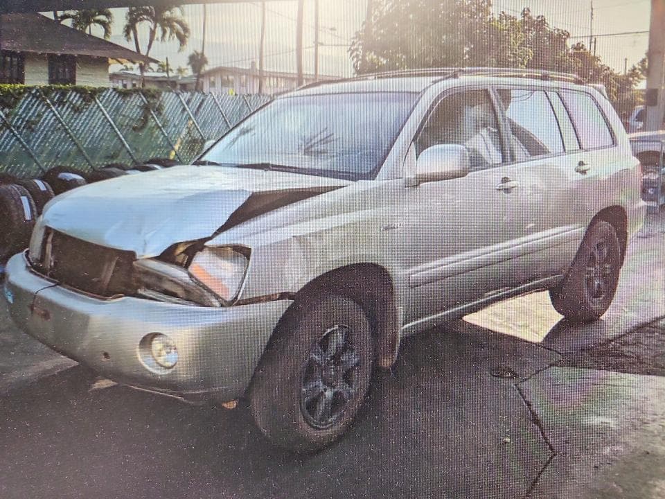 2003 TOYOTA HIGHLANDER LIMITED