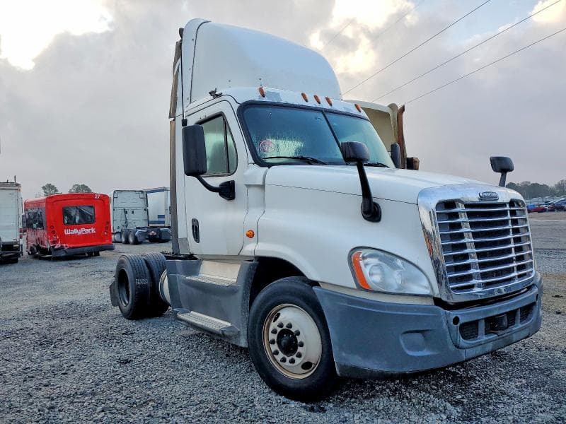 2016 FREIGHTLINER CASCADIA 125 SEMI TRUCK