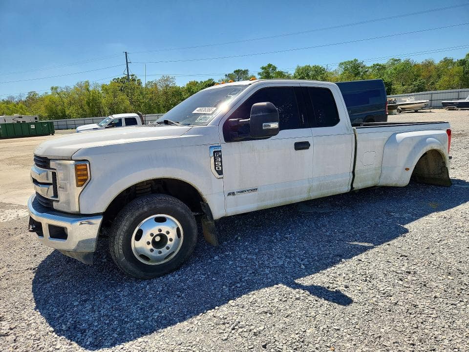 2019 FORD F350 XLT DRW 6.7L V8 TDSL EXT CAB