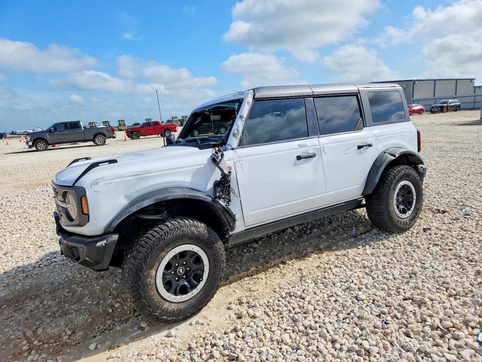 2023 FORD BRONCO BASE