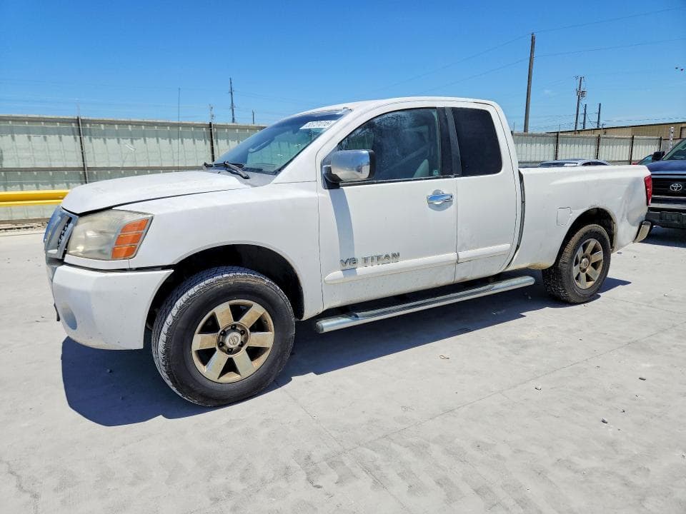 2005 NISSAN TITAN XE