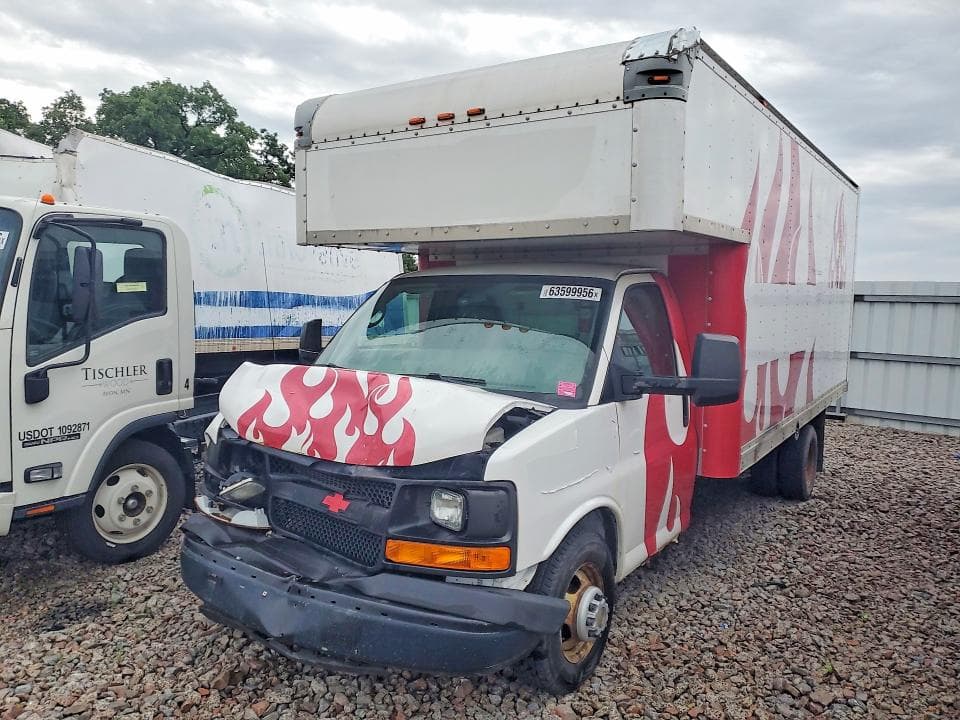 2015 CHEVROLET EXPRESS - BOX TRUCK