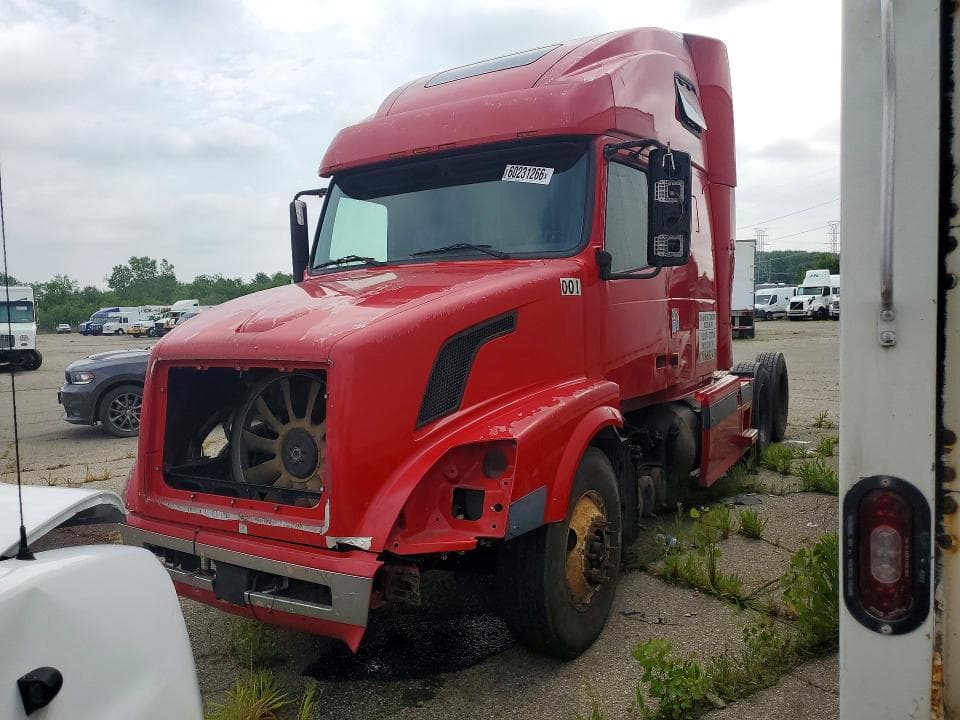 2006 VOLVO VNL SEMI TRUCK