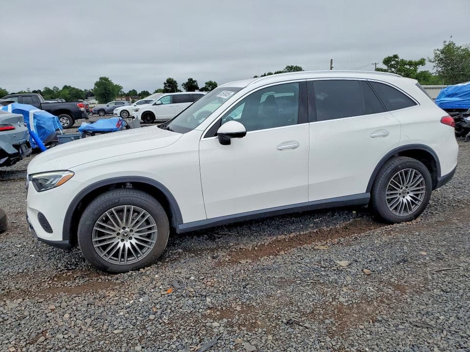 2025 MERCEDES-BENZ GLC 300 4MATIC