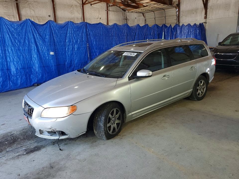 2010 VOLVO V70 3.2