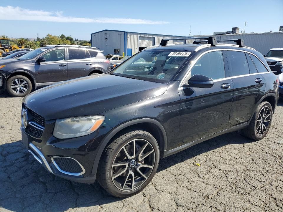 2016 MERCEDES-BENZ GLC 300
