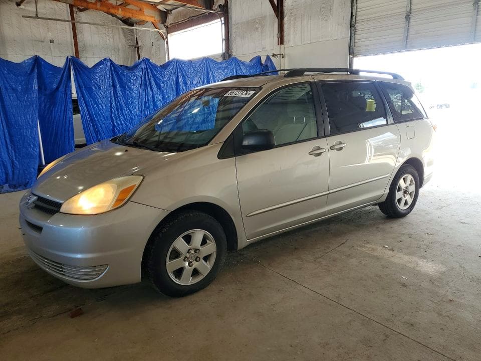 2005 TOYOTA SIENNA LE 7 PASSENGER