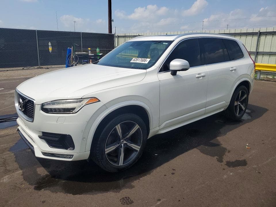 2016 VOLVO XC90 T6