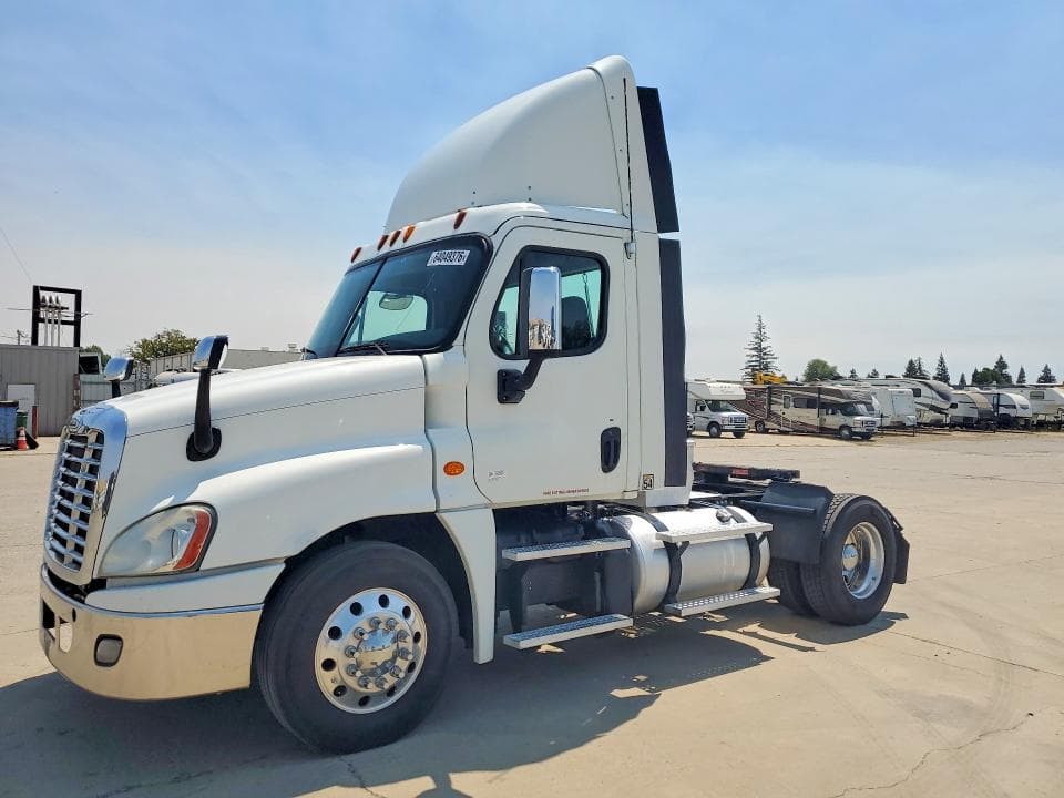 2013 FREIGHTLINER CASCADIA 125