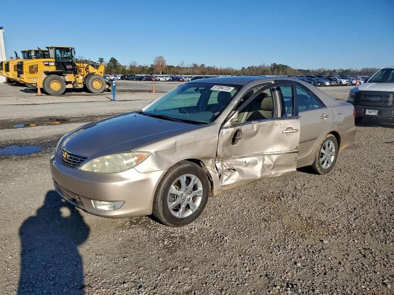 2005 TOYOTA CAMRY LE